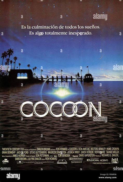 Cocoon film poster 1985 hi-res stock photography and images - Alamy