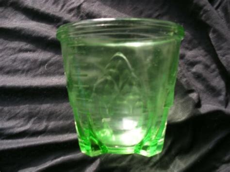 Vintage Hazel Atlas Green Depression Glass Artichoke Footed Measuring