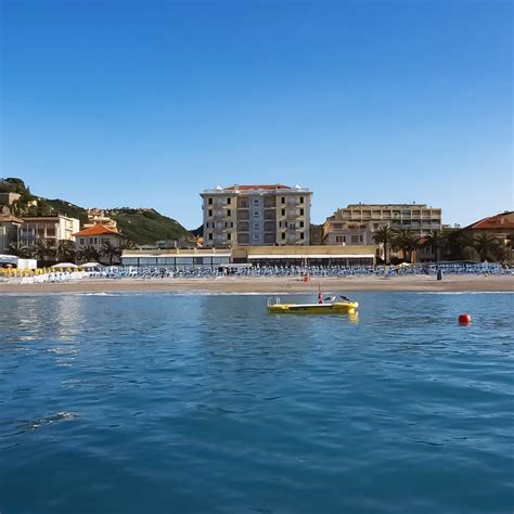 Offerta Long Stay Festivit A Finale Ligure Lido Resort