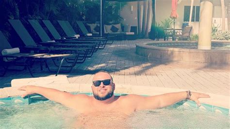 Hunks In Hot Tubs Steamy Studs