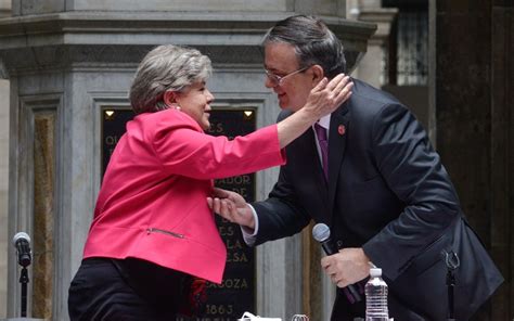 AMLO da a conocer que Alicia Bárcena sustituirá a Marcelo Ebrard