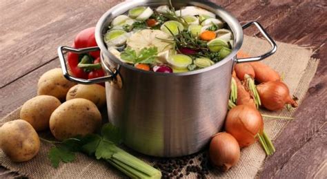 Come Fare Il Brodo Vegetale Ricetta Per Un Brodo Di Verdure Perfetto