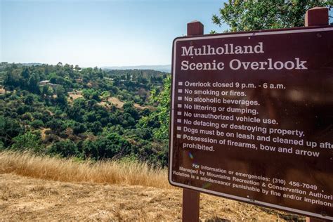 Mulholland Drive And Scenic Overlooks: Details & Photos