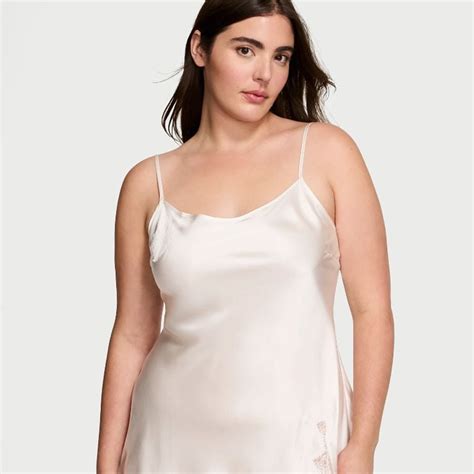 Lingerie des dessous séduisants pour la Saint Valentin Châtelaine