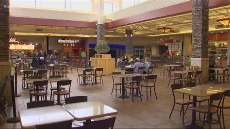 South Hill Mall in Puyallup welcomes shoppers back as it reopens under ...