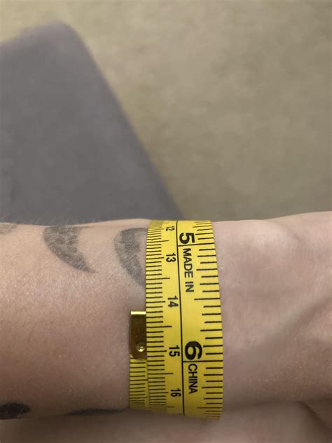 Can wrist size affect ability to detect heart rate? : r/AppleWatch