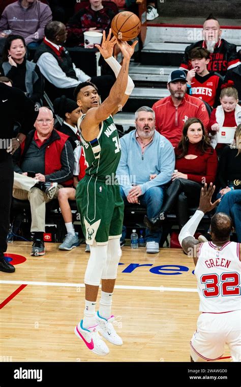 Giannis Antetokounmpo 2023 Hi Res Stock Photography And Images Alamy