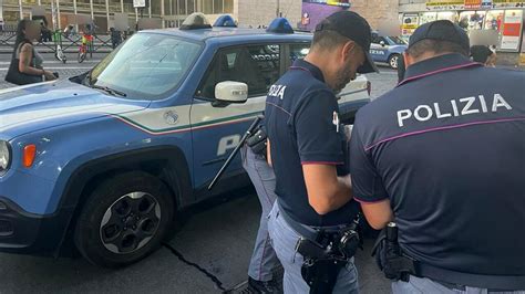 Stretta Sui Ballatoi E Nell Area Della Stazione Termini Identificate