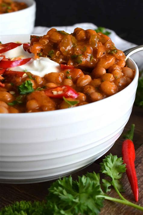 Spicy White Bean Vegetarian Chili - Lord Byron's Kitchen