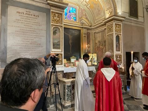 Reliquia De San Tito Brandsma Carmelita En La Capilla De Los Nuevos