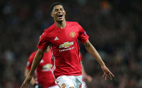 Man United Rashford / Manchester United's Marcus Rashford courted by ...