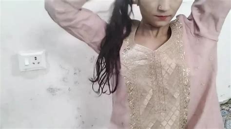 Cute Step Daughter Ko Ghar Me Band Kar Ke Chod Diya Asian Asian Porn XHamster