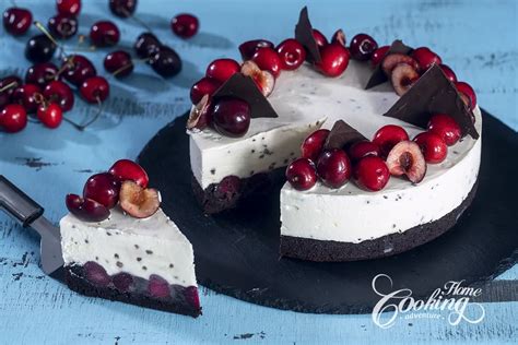 Chocolate Cherry Ice Cream Cake - KIF