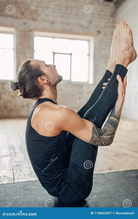 Male Yoga In Class Press Training Stock Image Image Of Male People 118062597