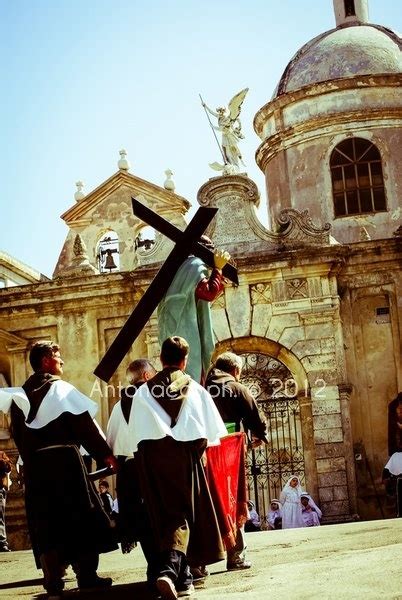 Fotogallery Processione Venerdi Santo Vico Del Gargano Tramonti