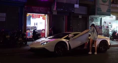 V Ch Tr N Danh T Nh Hot Girl A Phan C Ng Khanh V O T L M Nh N L I Si U Xe T I N C M