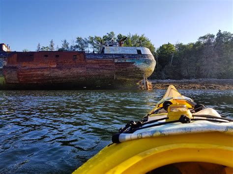 Abandoned ship off the shore of Louds Island - Maine : r/Kayaking