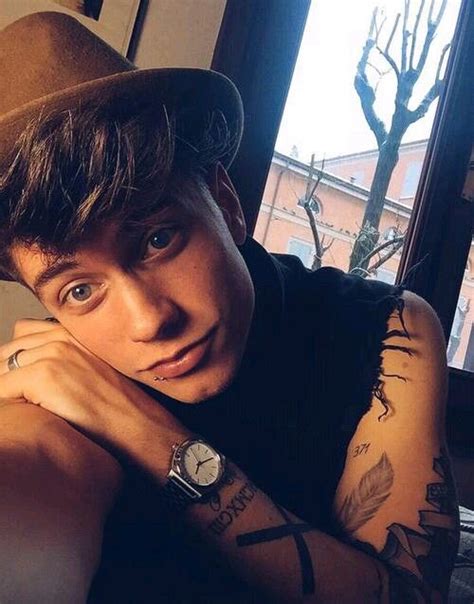 Pin Di Caterina Vasco Su Benji E Fede Fede Cantanti Idol