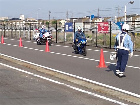 トヨタ名古屋自動車大学校【公式】 On Twitter 本日は白バイ隊員による2輪安全講習ライダースクールを開催しました当校は今年