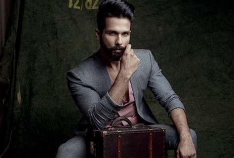 Birthday Special View Shahid Kapoor Rare Pics B Day Spcl शानदार एक्टर शाहिद कपूर की कभी