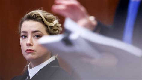 Psicóloga Confirma De Amber Heard Sufre Trastorno De Estrés