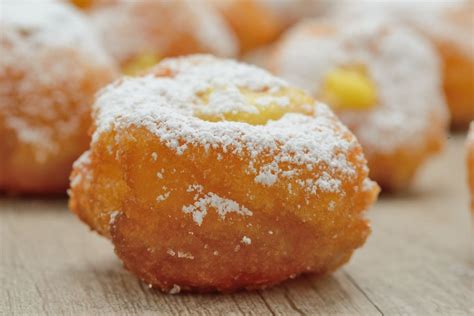 Frittelle Alla Crema La Ricetta Di Carnevale Per Prepararle Ripiene