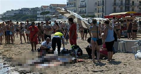 Tragedia A Jesolo Morto Un Turista In Spiaggia Davanti A Tutti