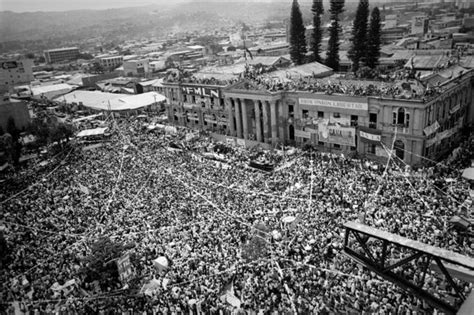 Las Poderosas Imágenes De La Sangrienta Guerra Civil Que Terminó Hace