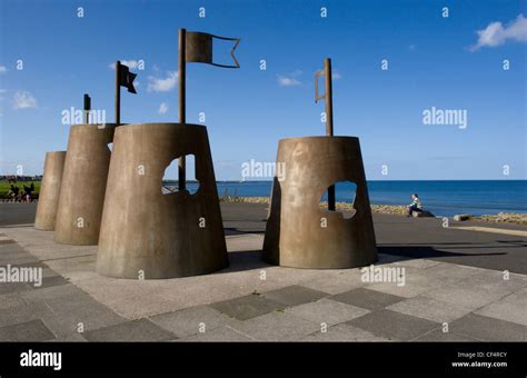 Castillos De Arena Acero Inoxidable Esculturas De Richard Broderick En