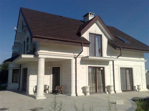 Белый фасад дома - 100 фото идей по облицовке фасада
