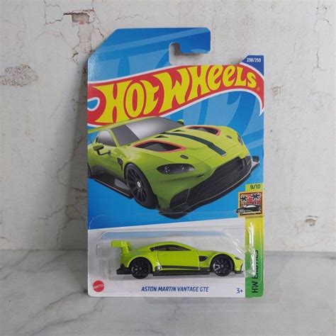 Hot Wheels Aston Martin Vantage GTE Shopee Malaysia