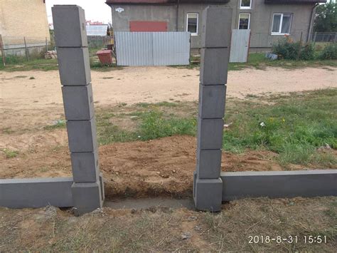 Бетонные столбы для ворот: виды, их плюсы и минусы - Стройматериалы в ...