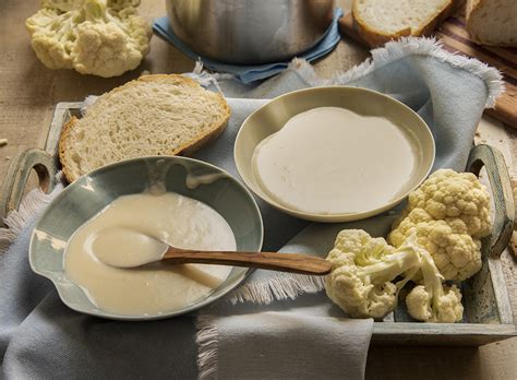 Sopa Creme De Couve Flor T Na Mesa