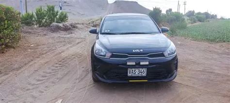 Kia Rio Hatchback L Ex Full Usado Color Negro Precio