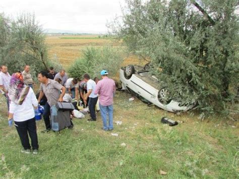 Otomobil takla atarak ters döndü En Son Haber