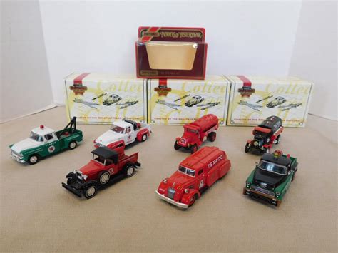 Lot - Matchbox Collectibles Texaco Trucks