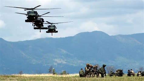 Cuatro Soldados Colombianos Muertos Y Siete Heridos En Combate Con El