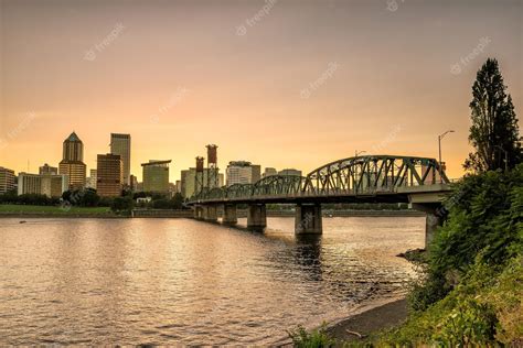 Premium Photo Downtown Portland Oregon Skyline