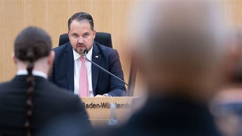 Polizei Sex Affäre Früherer Lka Präsident Sieht Sich Verleumdet