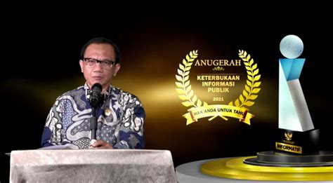 INFORMATIF Kedua Bagi Badan POM Pada Anugerah Keterbukaan Informasi