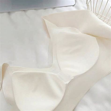 Teenage Girl Underwear Lift Up Seamless Nude Push Up Non Wired Soft Support Breast Reducing Bra