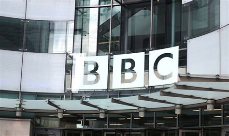 Bbc Presenter Quits After 35 Years But Hasnt Got A Clue About Whats