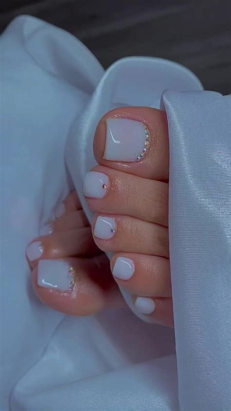 60+ Trending Pedicure Ideas To Try Out This Year