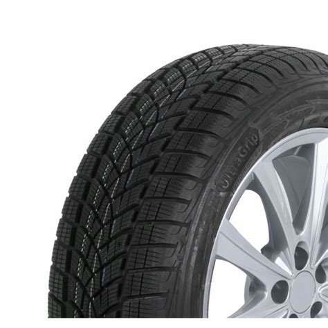 Opona Zimowa Goodyear Ultragrip Performance Suv R T