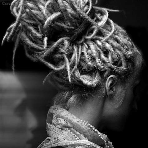 Awesome dread bun! Find the supplies and tutorials you need for your ...