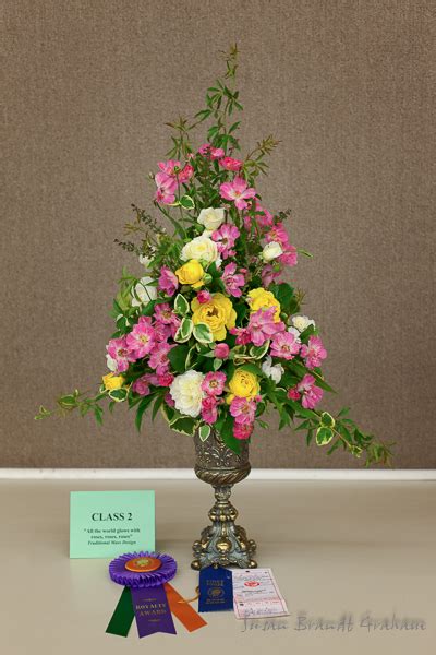 Rose Arrangements Archives - Southwest Desert GardeningSouthwest Desert ...