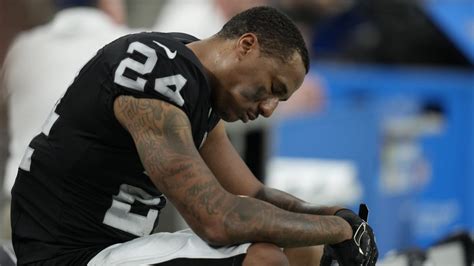 Raiders release veteran CB Marcus Peters after 12 games