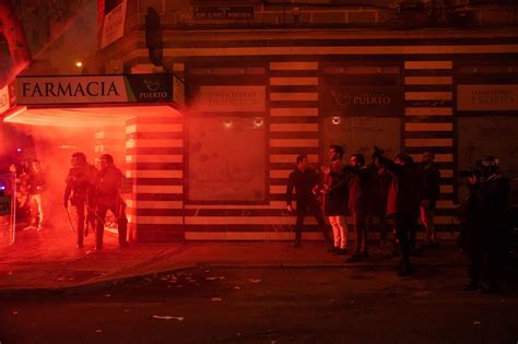 La S Ptima Noche De Protestas Contra La Amnist A En Madrid Termina De