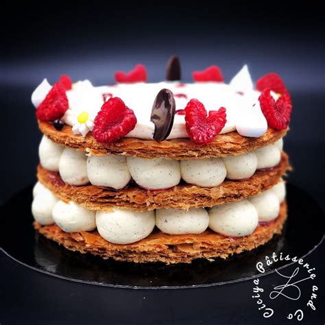 Mille Feuilles Vanille Framboise Ciciya PâtisserieandCo