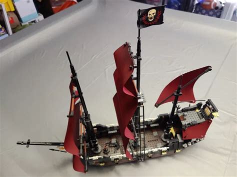 LEGO PIRATES OF the Caribbean Queen Anne s Revenge 4195 unvollständig